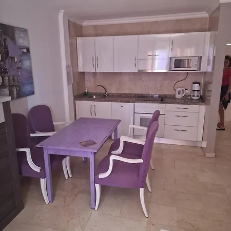 Hotel apartamentowy Lavanda Playa de las Americas (Tenerife)