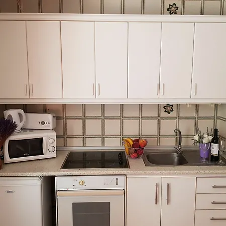 Ξενοδοχείο με διαμερίσματα Lavanda 3*